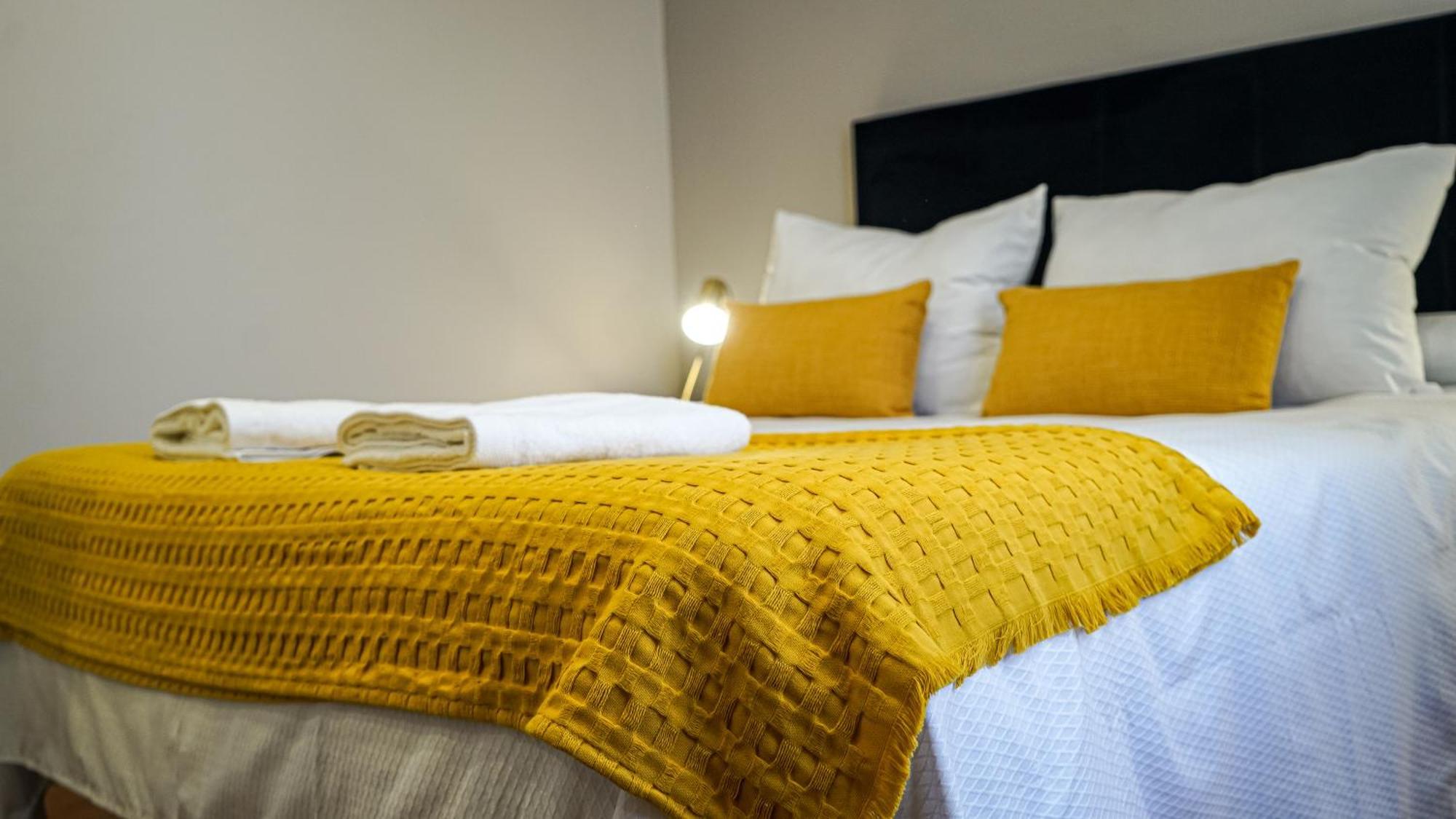 Apartamentos Puente Romano Suites Mérida Dış mekan fotoğraf