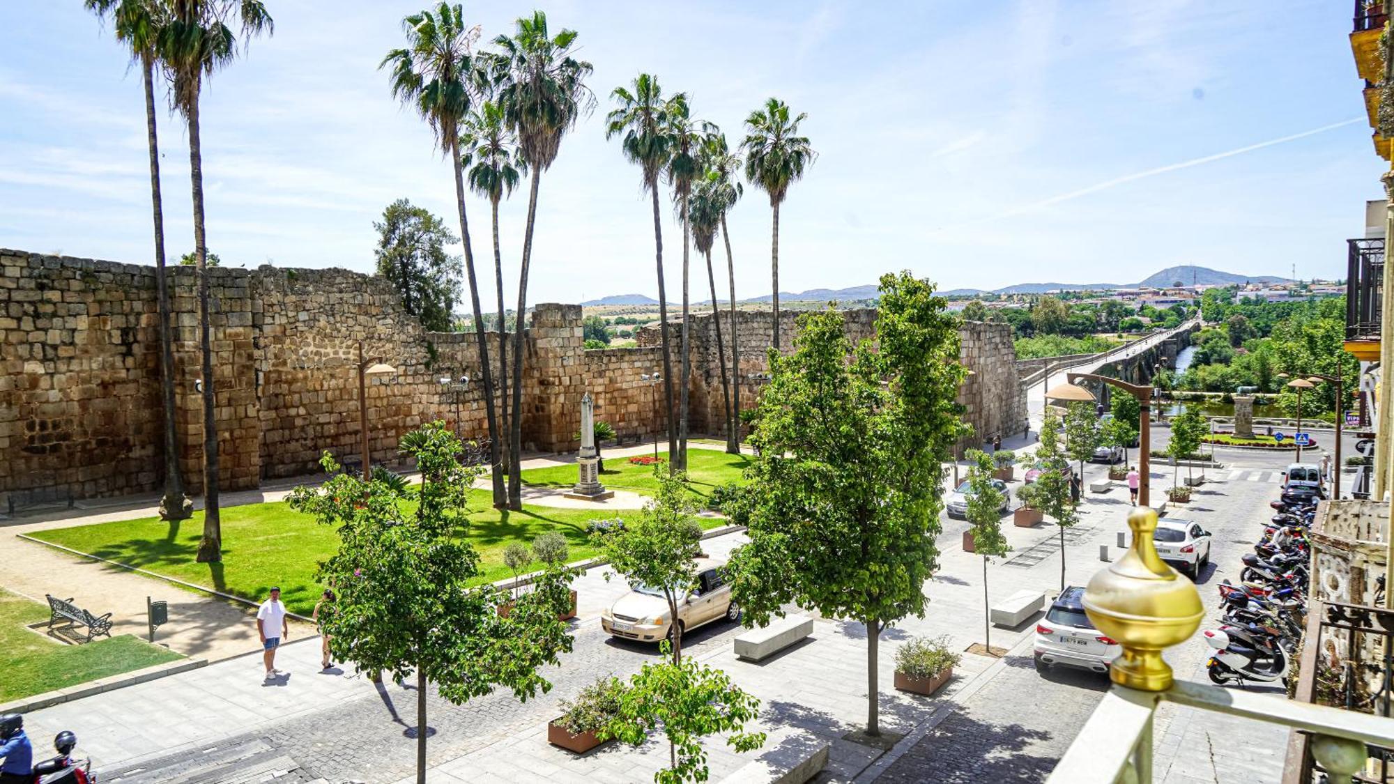 Apartamentos Puente Romano Suites Mérida Dış mekan fotoğraf
