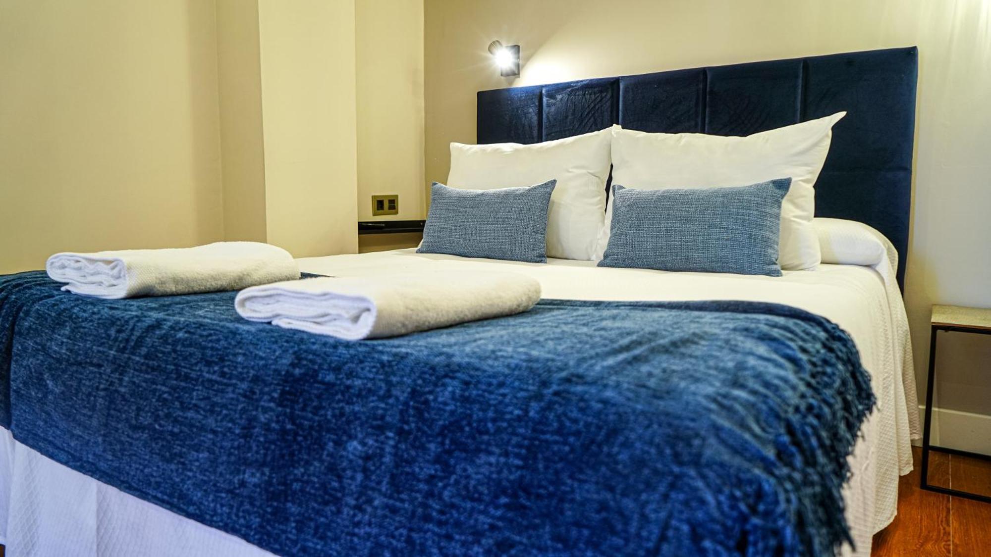 Apartamentos Puente Romano Suites Mérida Dış mekan fotoğraf